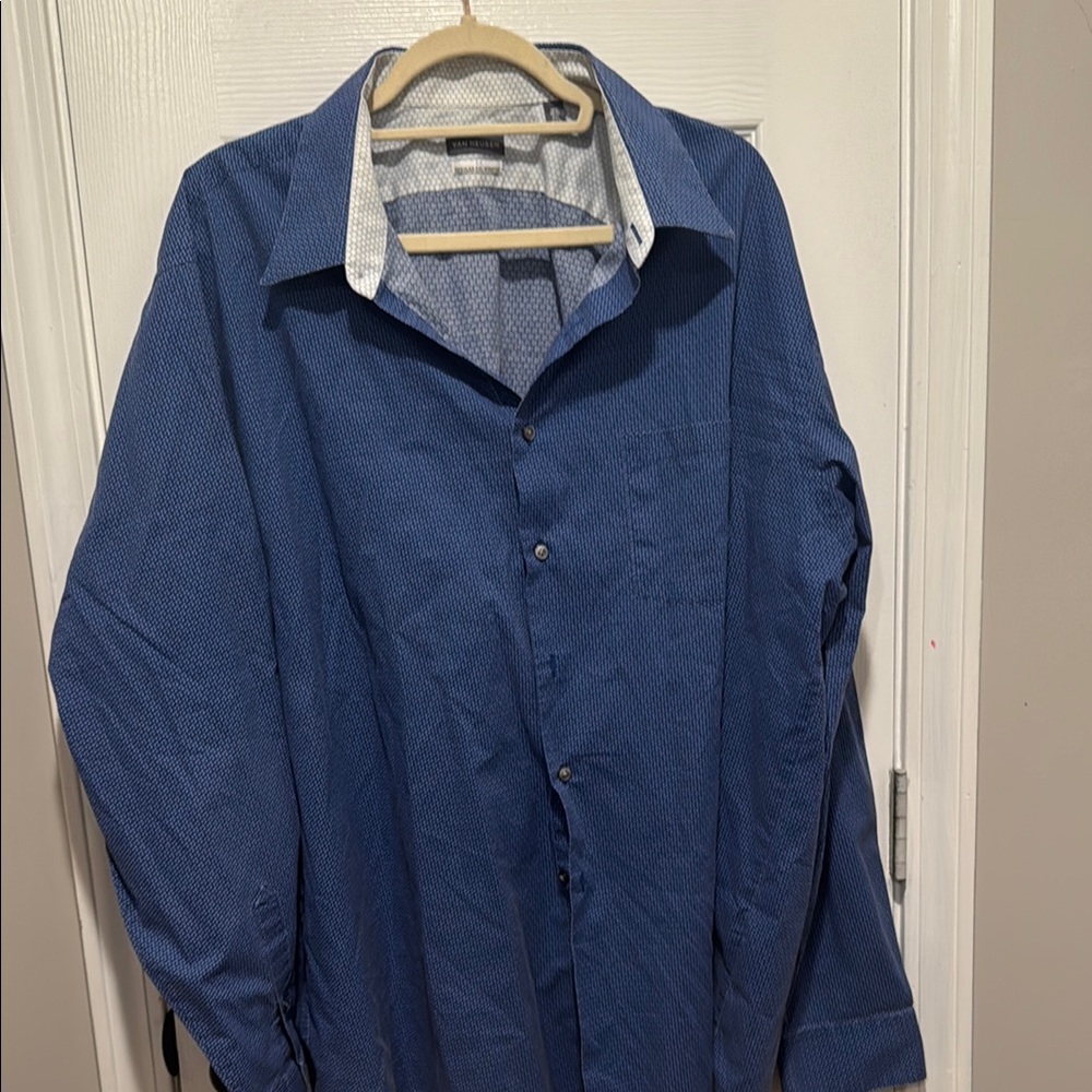 Elegant Blue Men's Dress Shirt